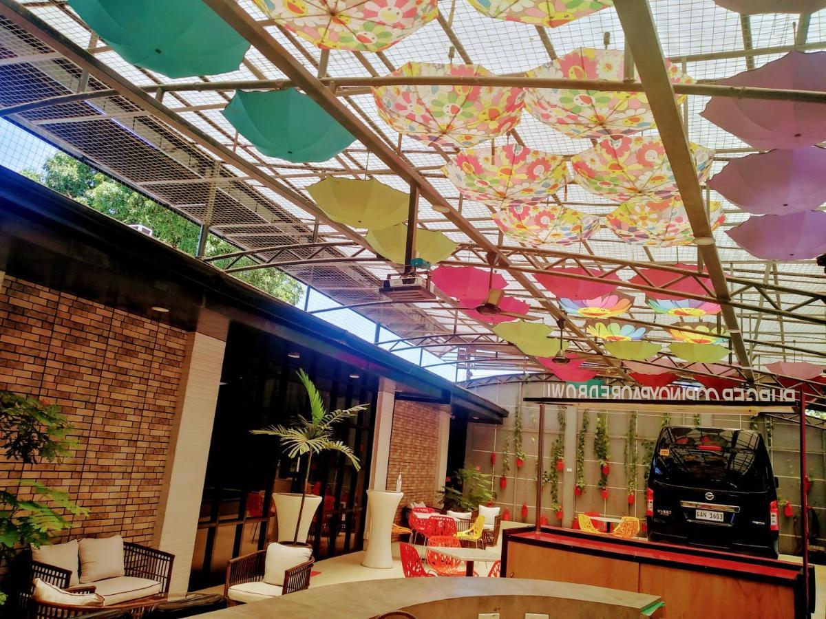 Halfway House Hostel Mactan Cebu Airport Lapu-Lapu City Exterior foto